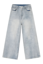 08753d4e1b8143089f5d9310dfea04e1-Max