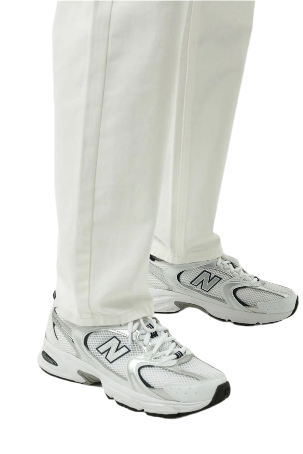 Straight Leg Jeans with Pockets