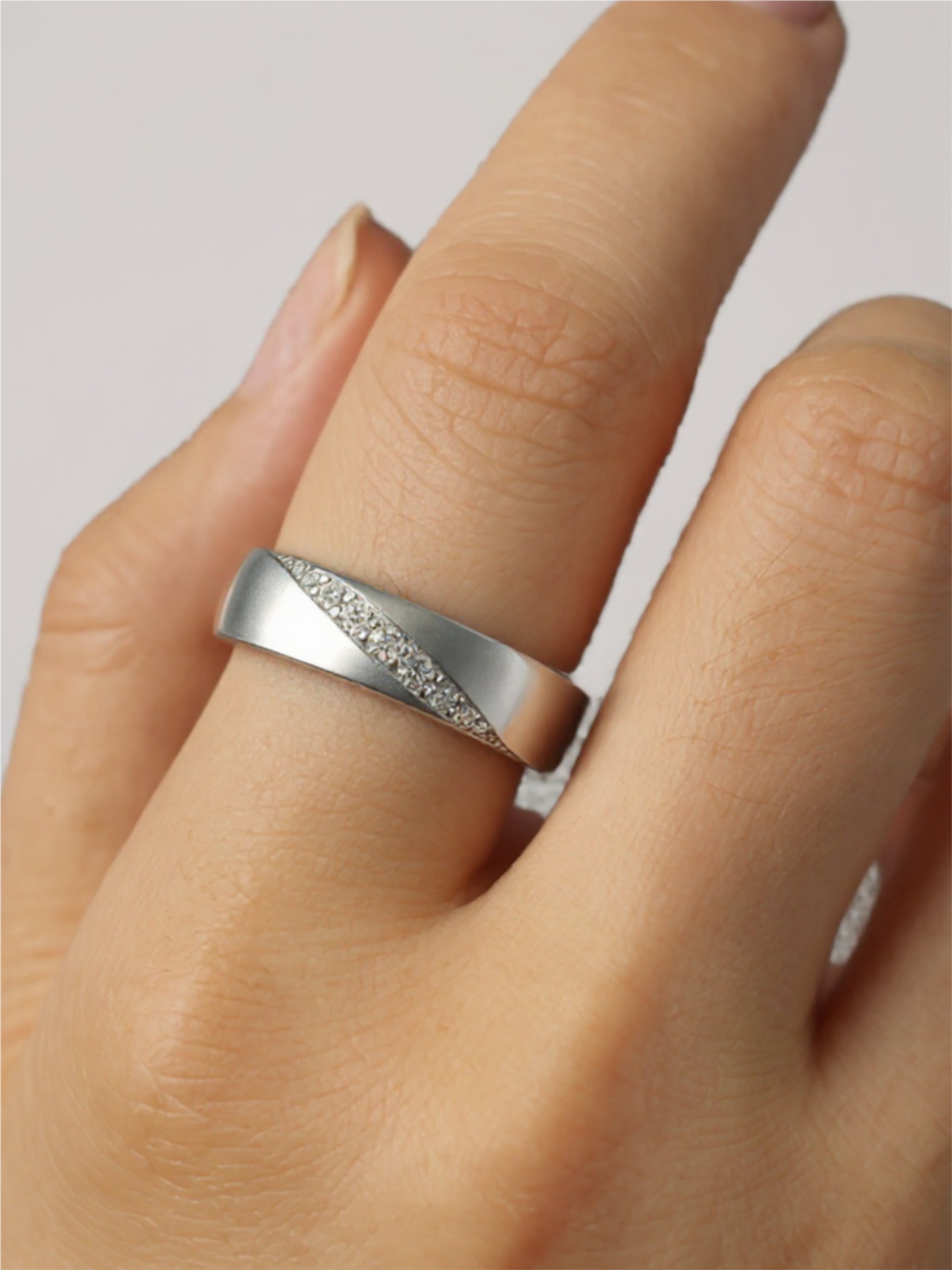 925 Sterling Silver Moissanite Ring