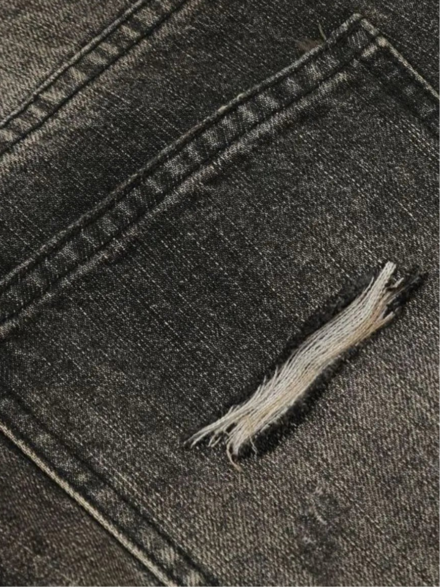Distressed Straight Leg Jeans